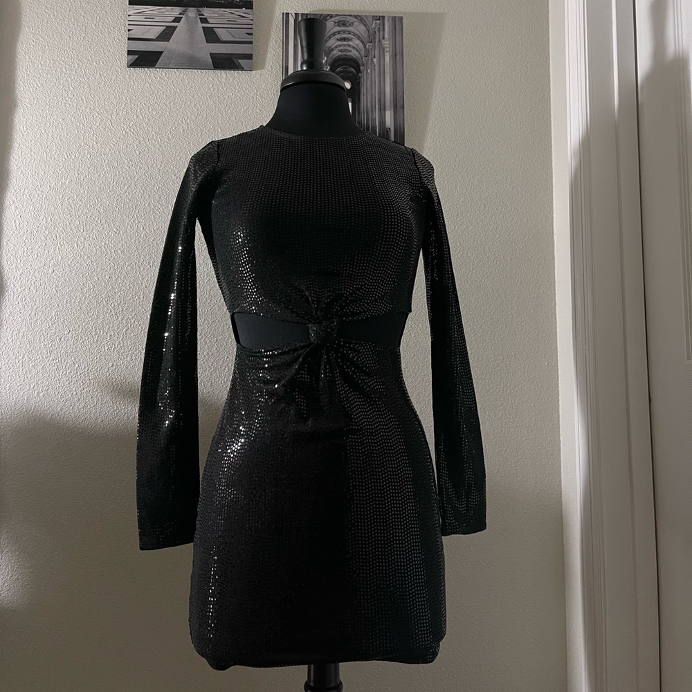 New Women’s Black Mid Cut Out